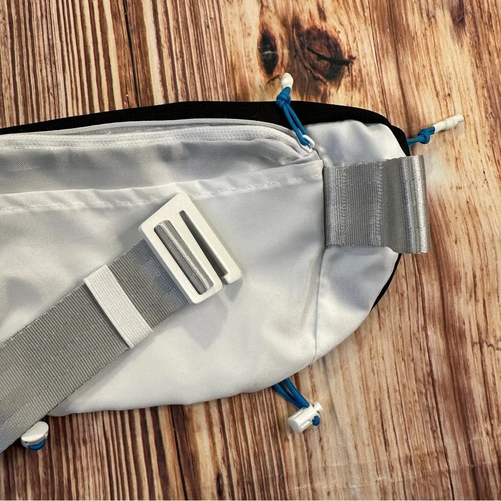 Hoka Hip Pack Belt Bag Pockets Hiking Outdoor Black And white